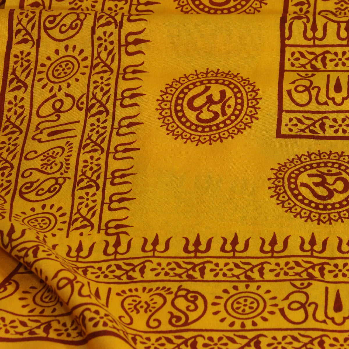 Prabhuji Meditation Yoga Prayer Shawl - Mantra Om - Yellow Large  - Mystic Journey Path