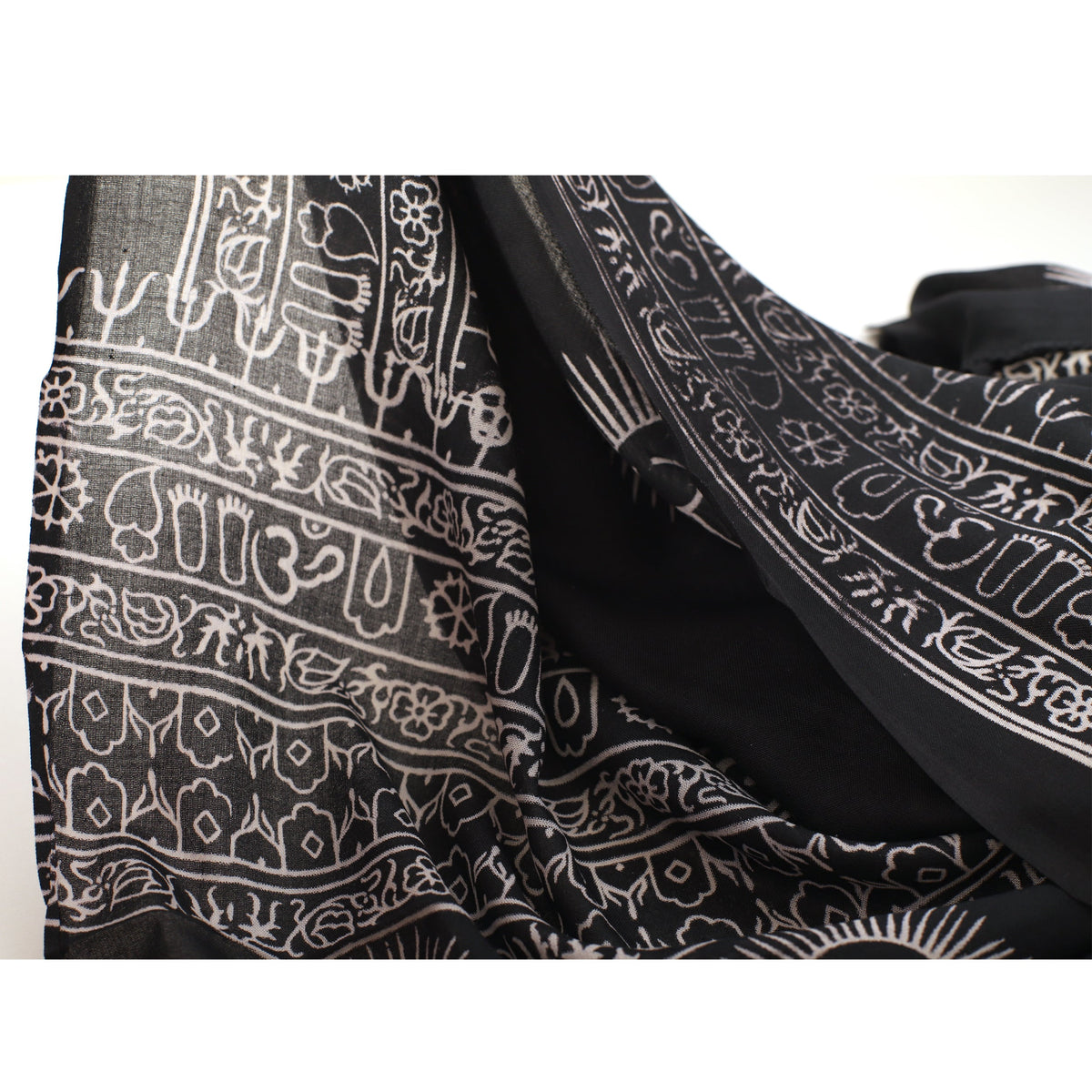 Prabhuji Meditation Yoga Prayer Shawl - Mantra Om - Black Large  - Mystic Journey Path