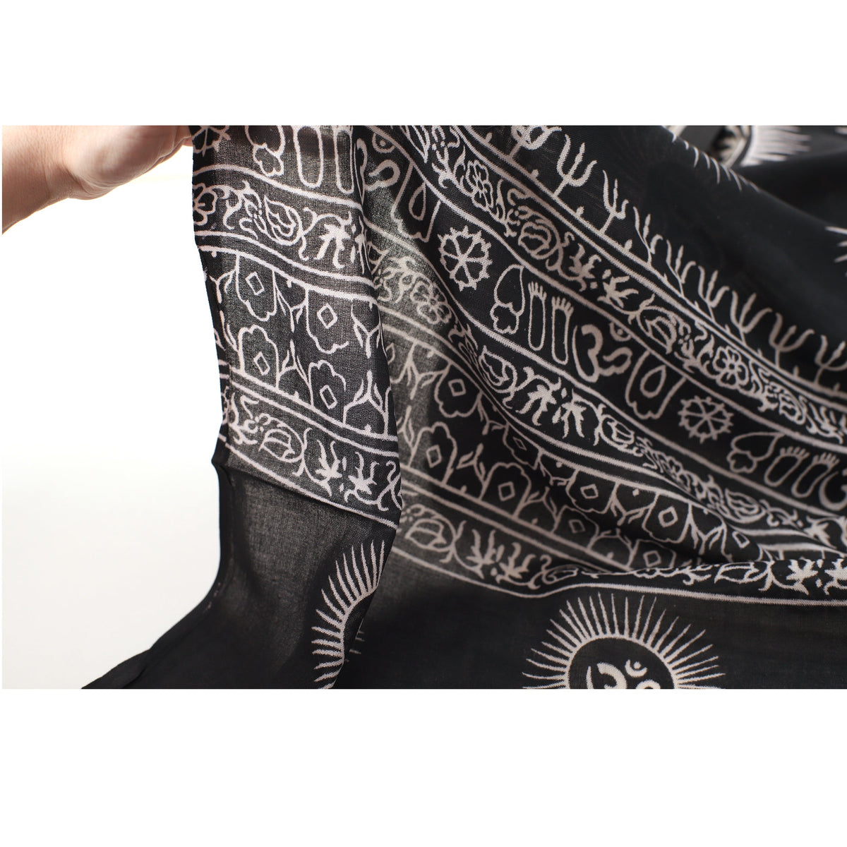 Prabhuji Meditation Yoga Prayer Shawl - Mantra Om - Black Large  - Mystic Journey Path